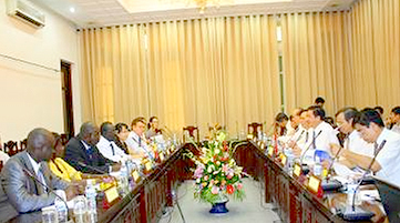 Nicaragua Delegation Visits Protec Helmet Factory